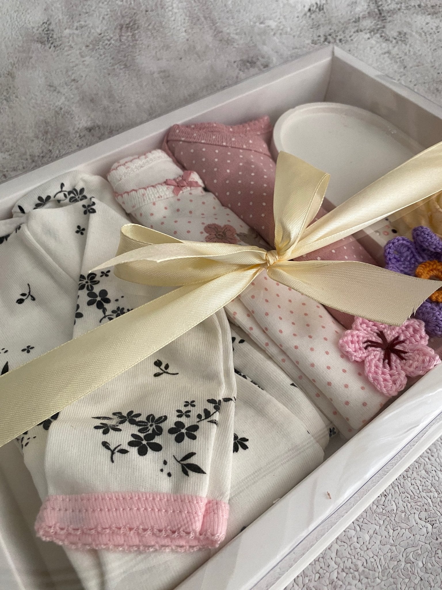 Baby Girl Gift Set - Wonder Candles