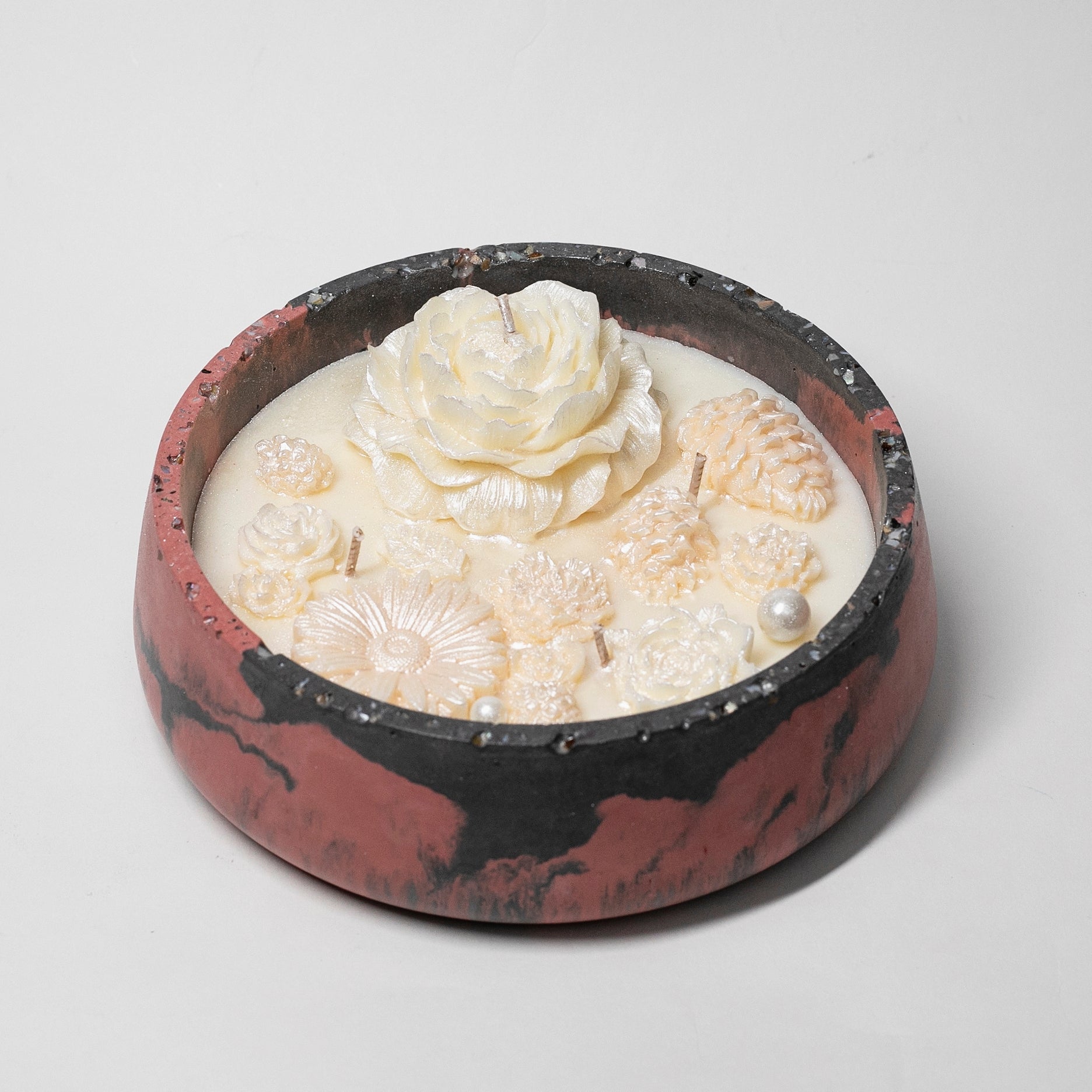Big Artisan Candle in Stone, Pearls Collection, Midnight Pomegranate, 500ml - Wonder Candles