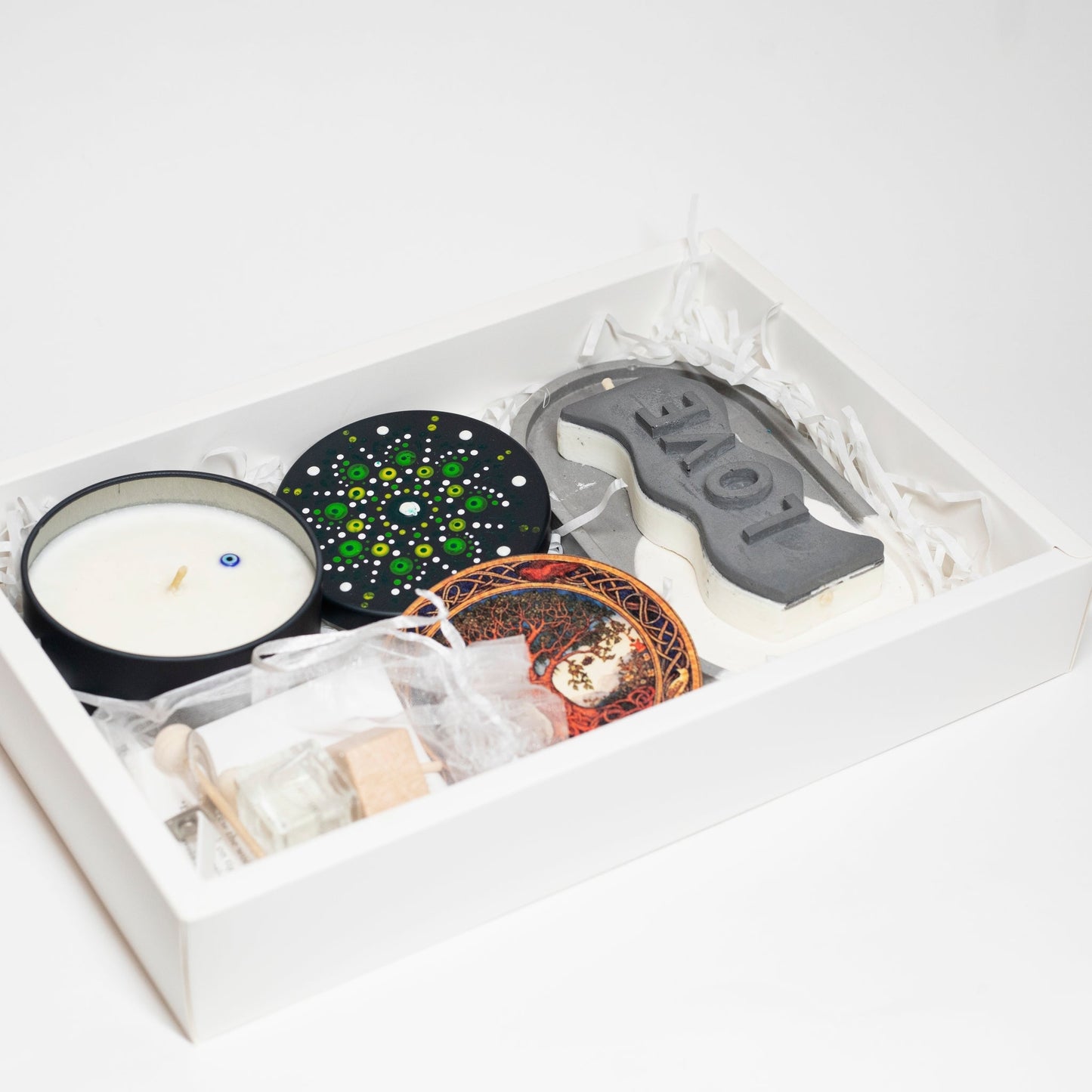 Gift Box with Candle and Car Perfume - Wonder Candles
