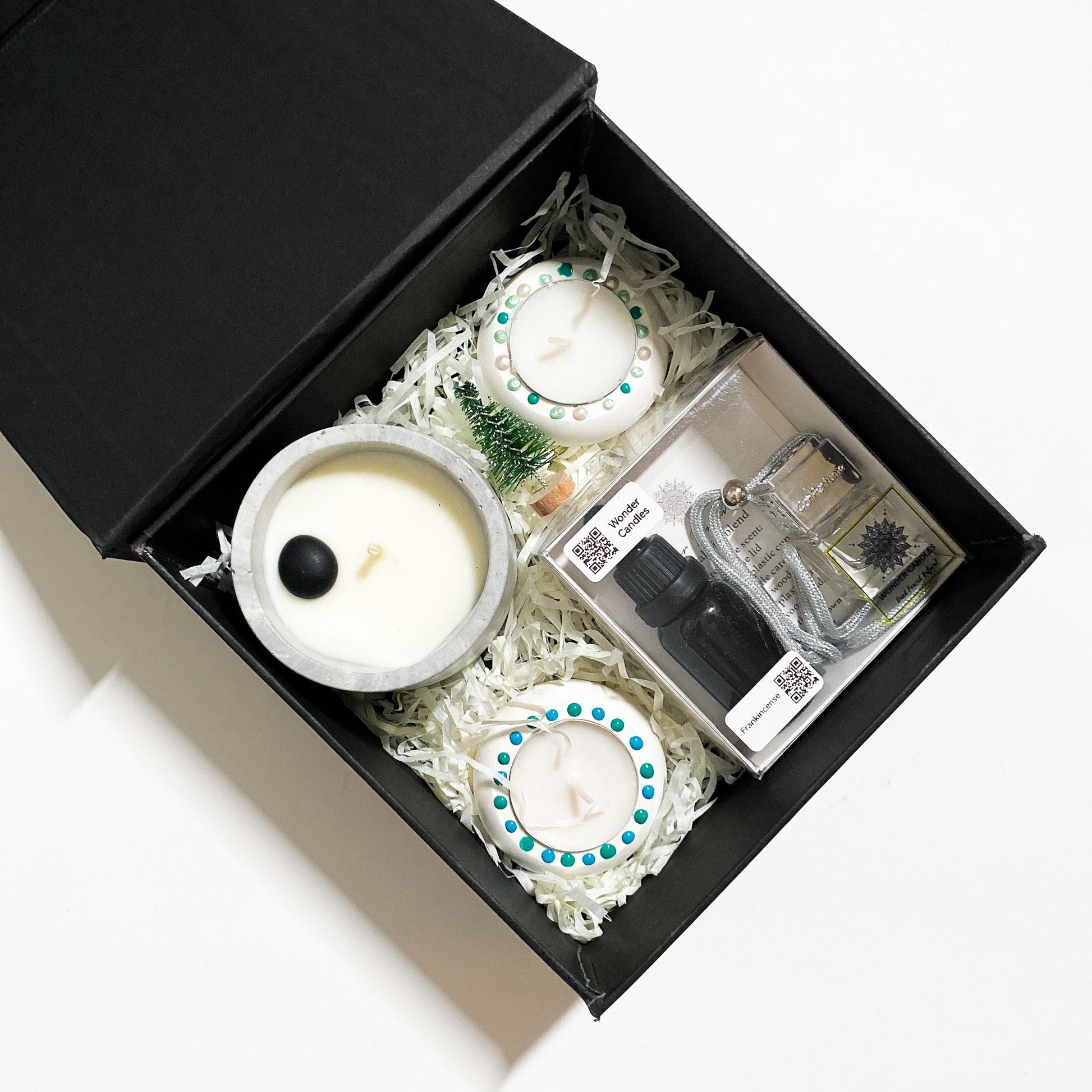 Gift Box with Candles and Car Perfume - Wonder Candles