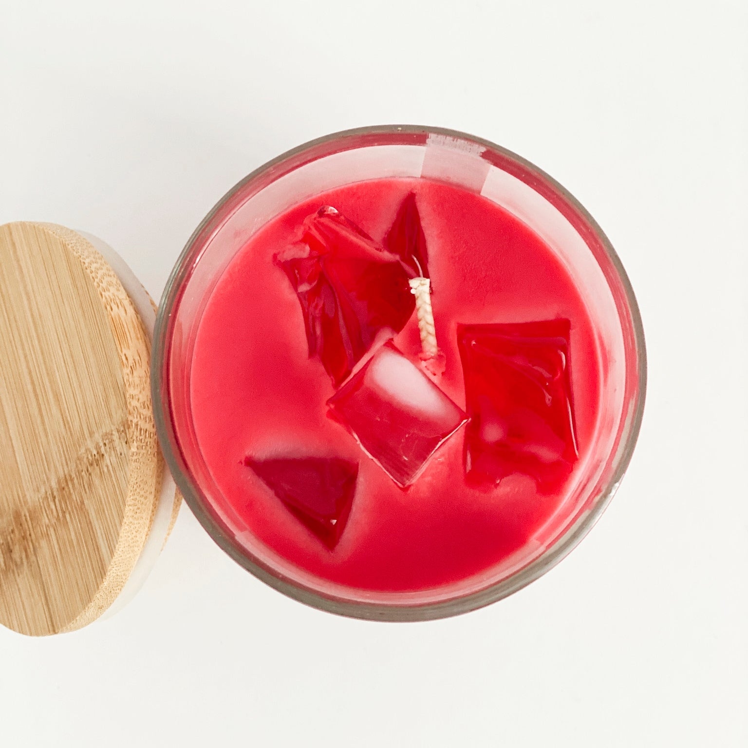 Iced Strawberry Coconut Shake Candle, 320ml - Wonder Candles