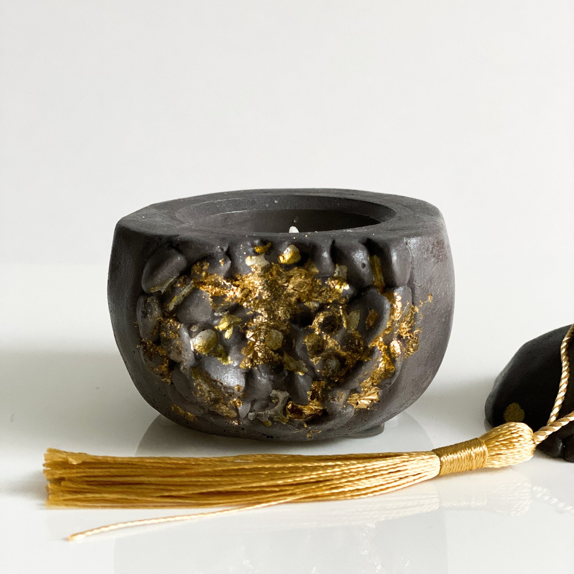 Pomegranate Candle in Stone, Pomegranate with Citrus - Wonder Candles