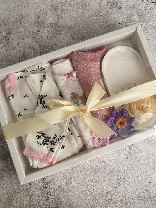 Baby Girl Gift Set - Wonder Candles