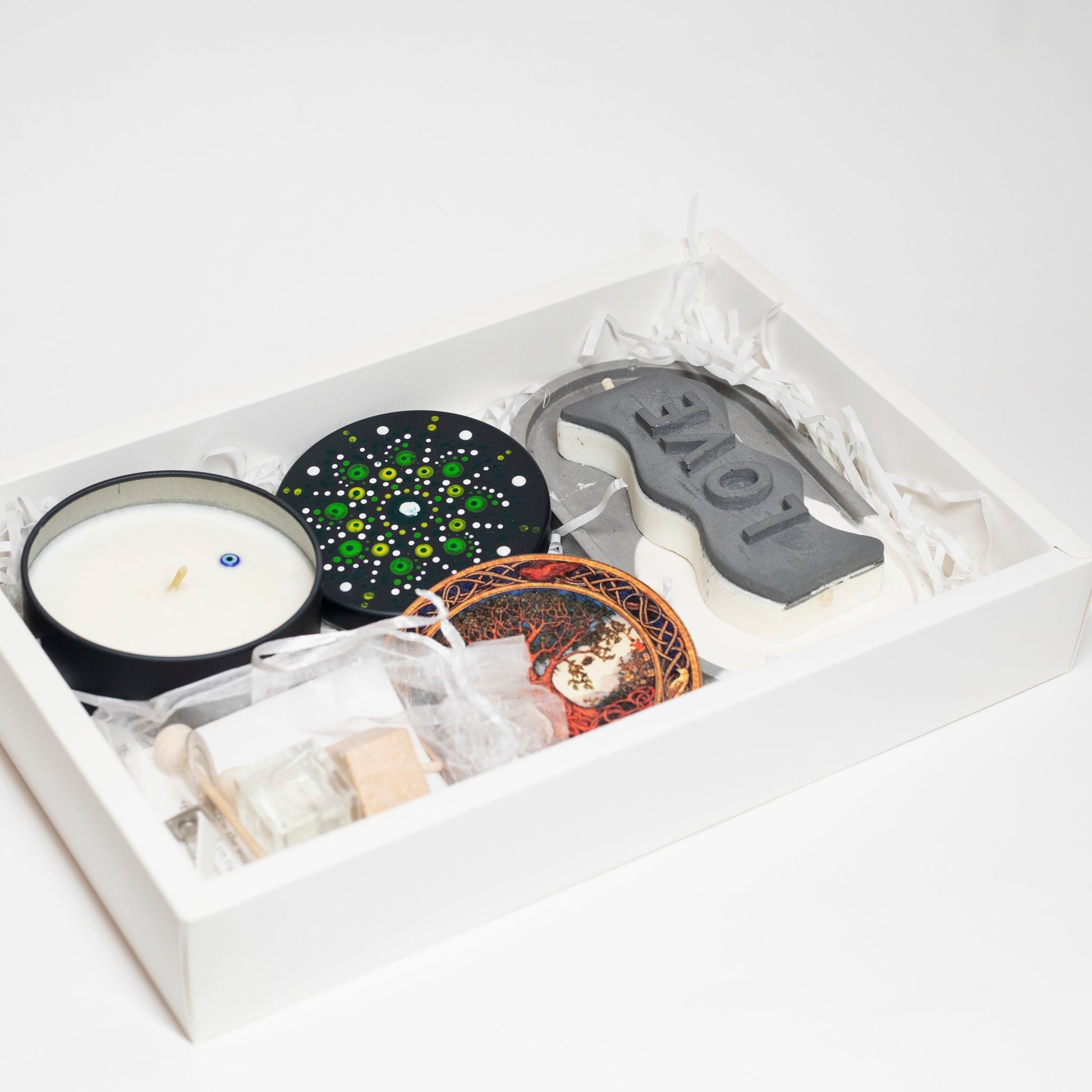 Gift Box with Candle and Car Perfume - Wonder Candles