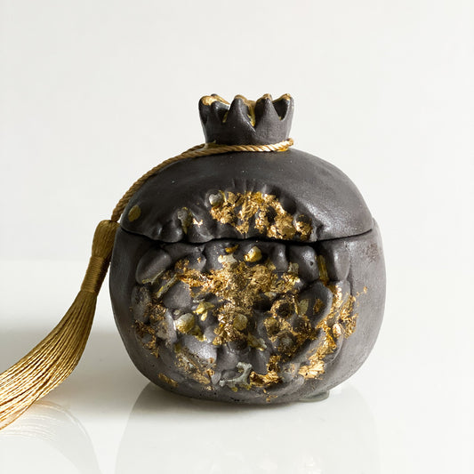 Pomegranate Candle in Stone, Pomegranate with Citrus - Wonder Candles