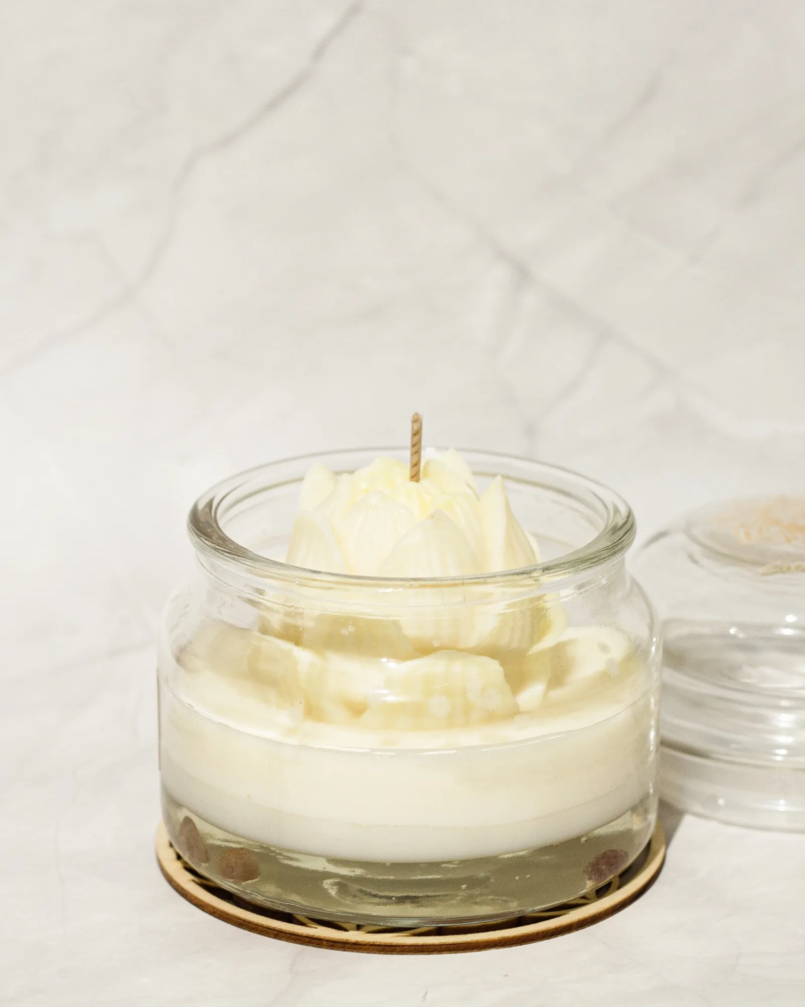 SERENITY Candle with Crystals, 350ml